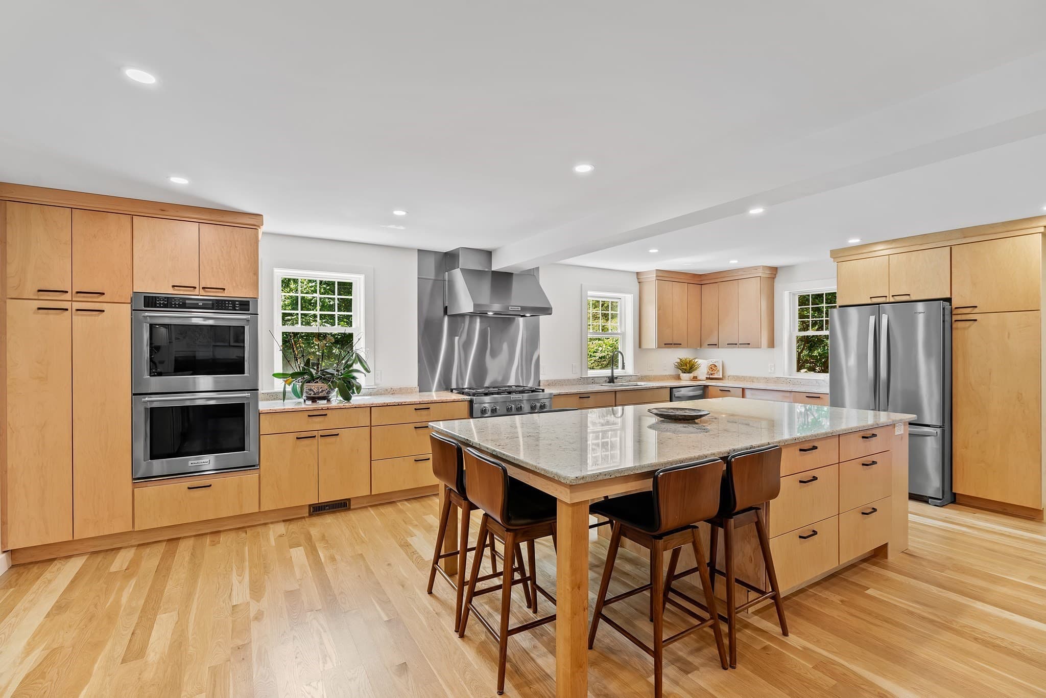Single Family Residence at 334 Farm Road, Marlborough MA 01752, Marlborough, photo 5 of 42