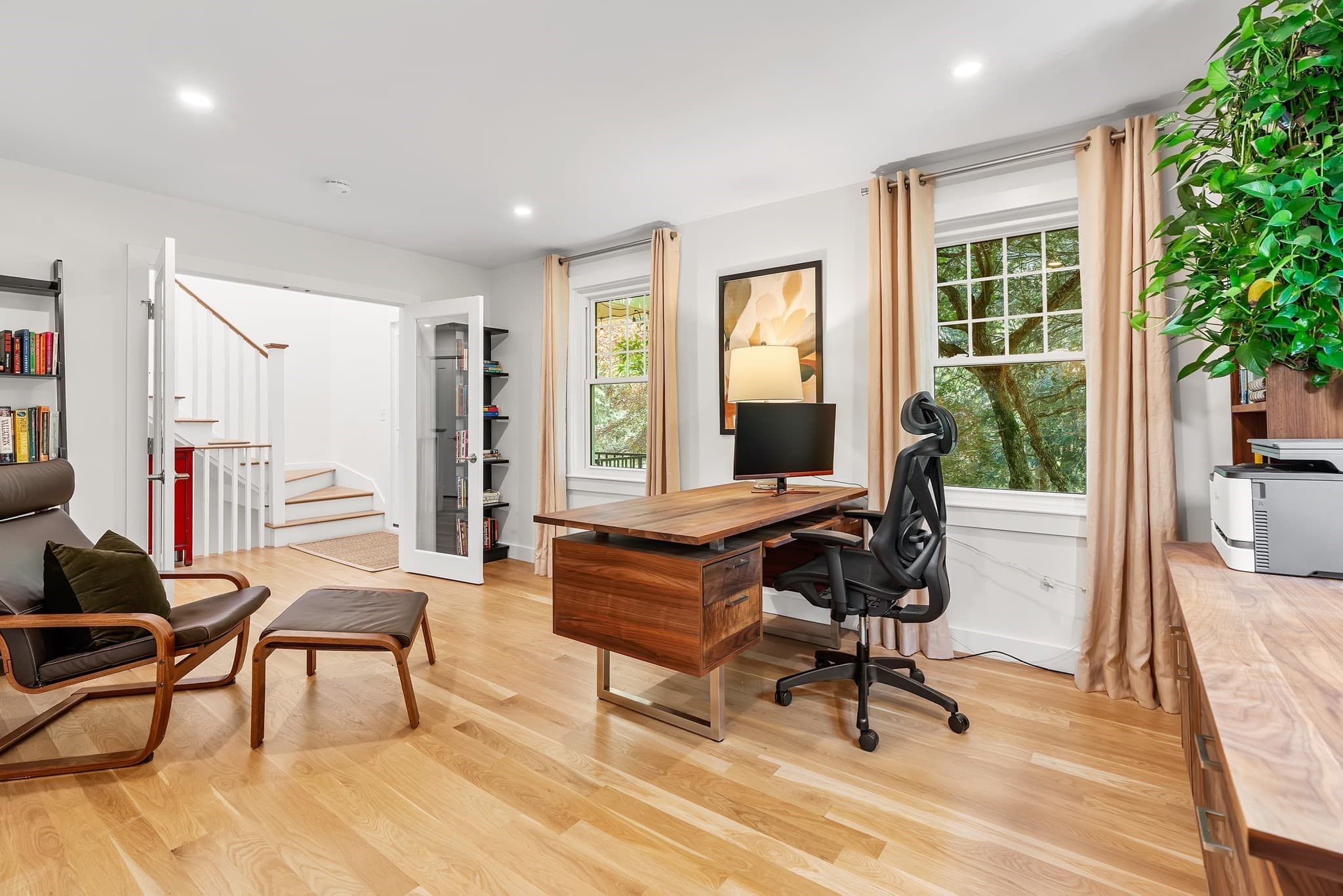 Single Family Residence at 334 Farm Road, Marlborough MA 01752, Marlborough, photo 4 of 42