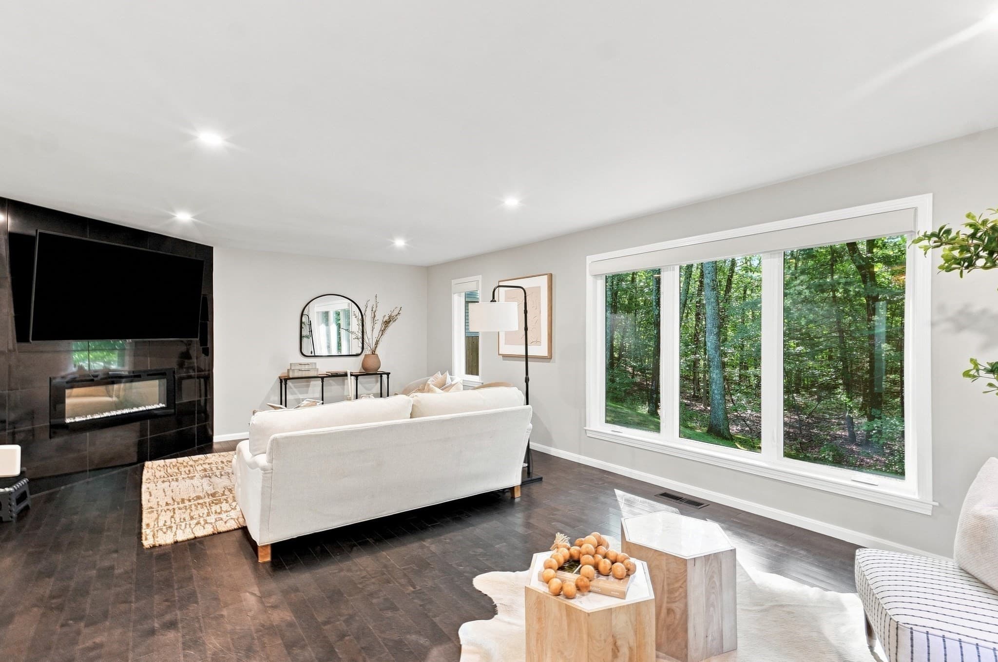 Condominium at 2 Steepletree Lane # 2, Wayland MA 01778, Wayland, photo 6 of 42