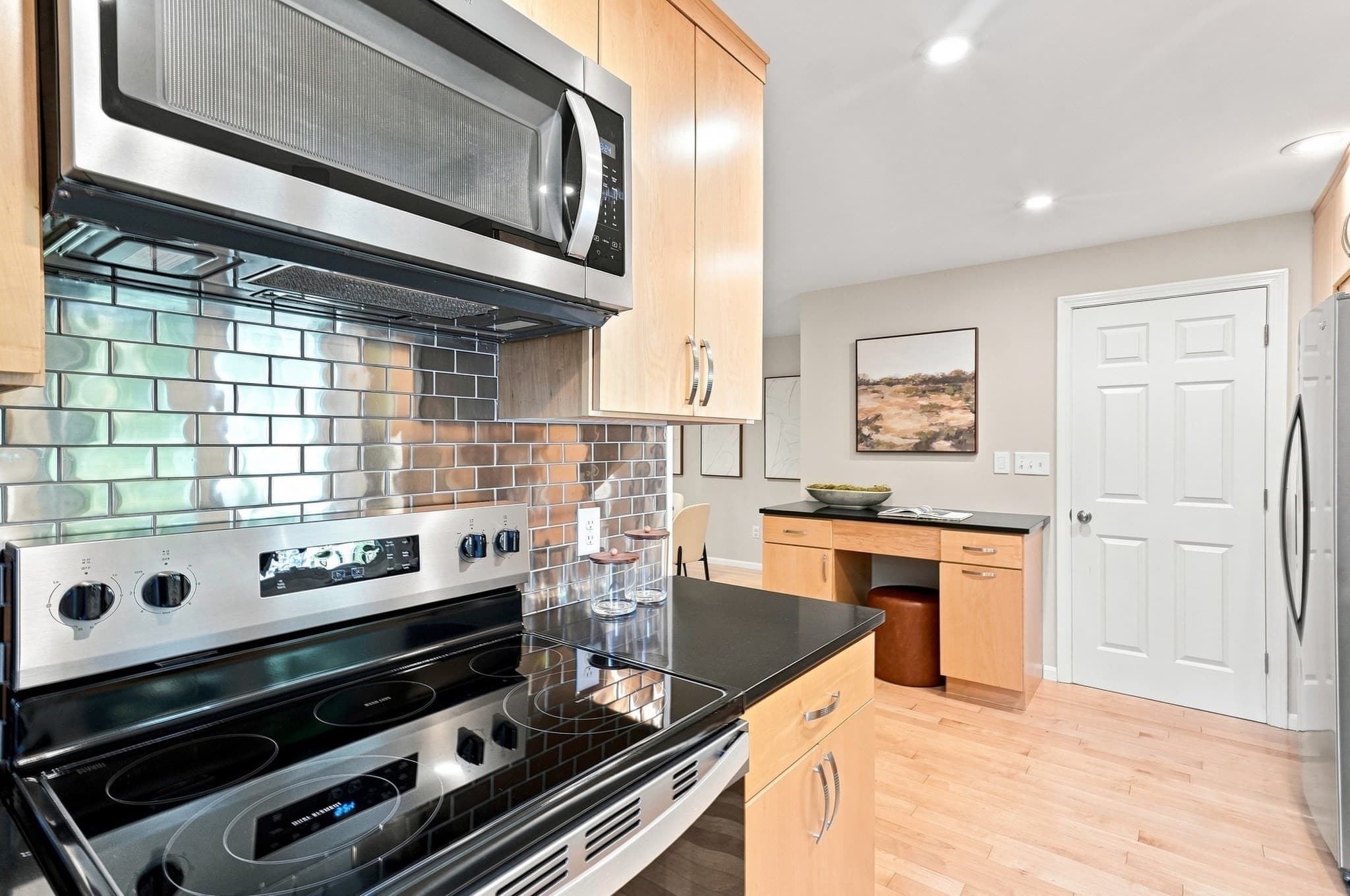 Condominium at 2 Steepletree Lane # 2, Wayland MA 01778, Wayland, photo 10 of 42