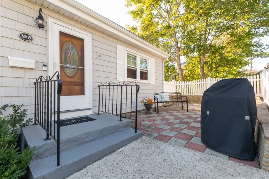 Single Family Residence at 8 Siren St, Winthrop MA 02152, Winthrop, photo 6 of 38
