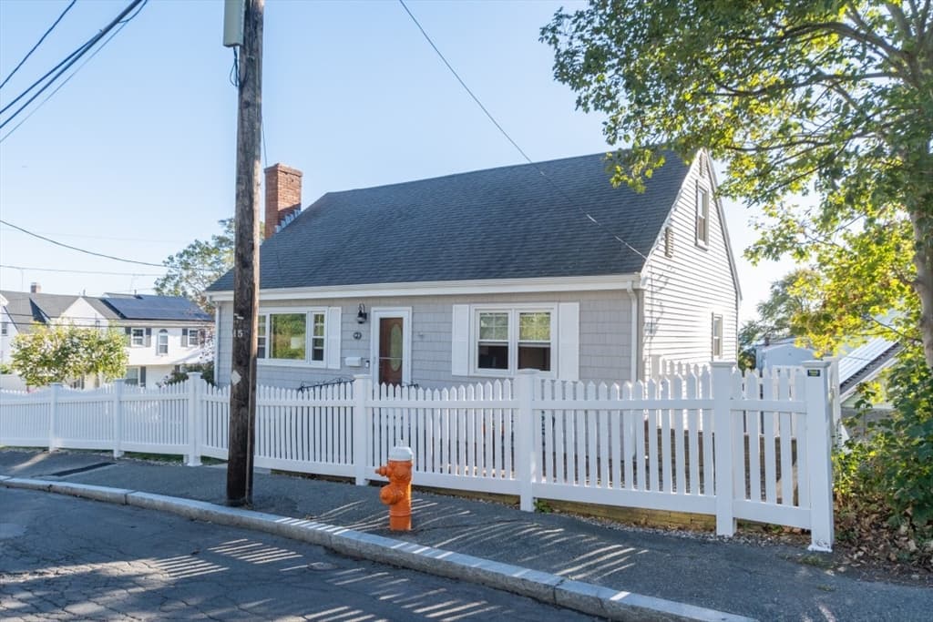 Single Family Residence at 8 Siren St, Winthrop MA 02152, Winthrop, photo 3 of 38