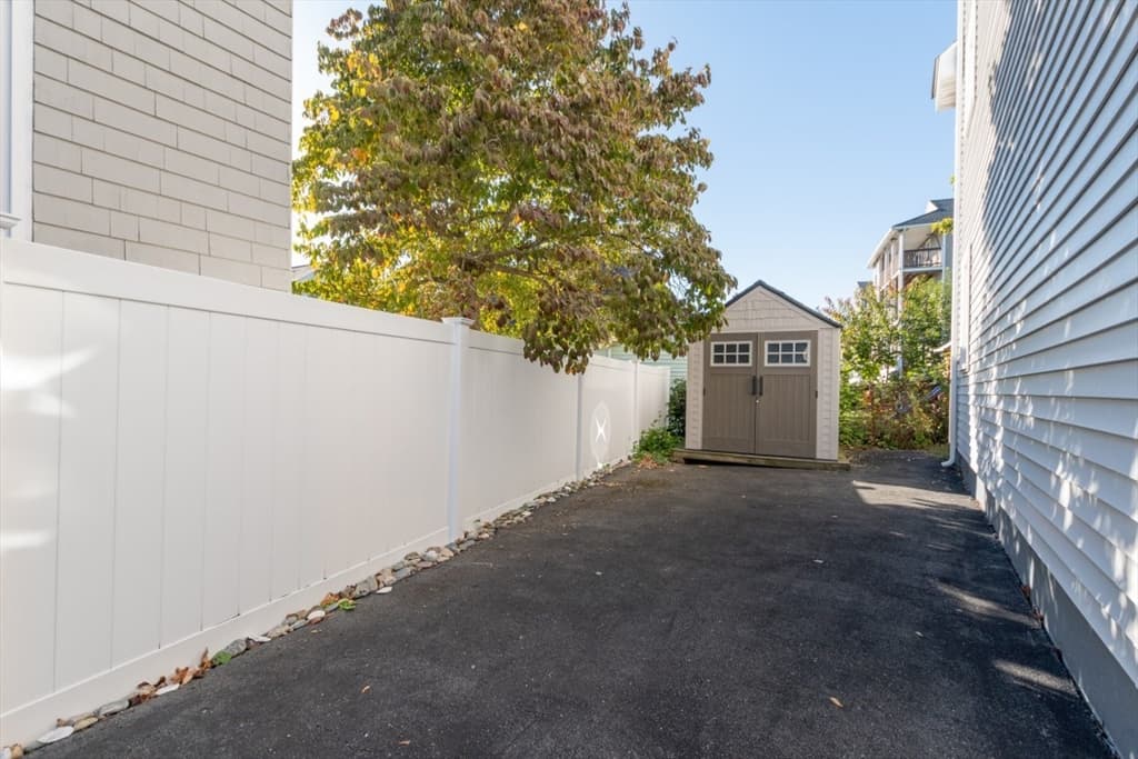 Single Family Residence at 8 Siren St, Winthrop MA 02152, Winthrop, photo 9 of 38