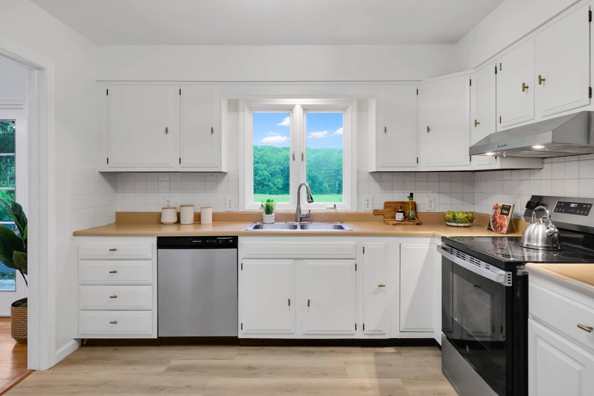 Single Family Residence at 210 Strong St, Amherst MA 01002, Amherst, photo 13 of 41