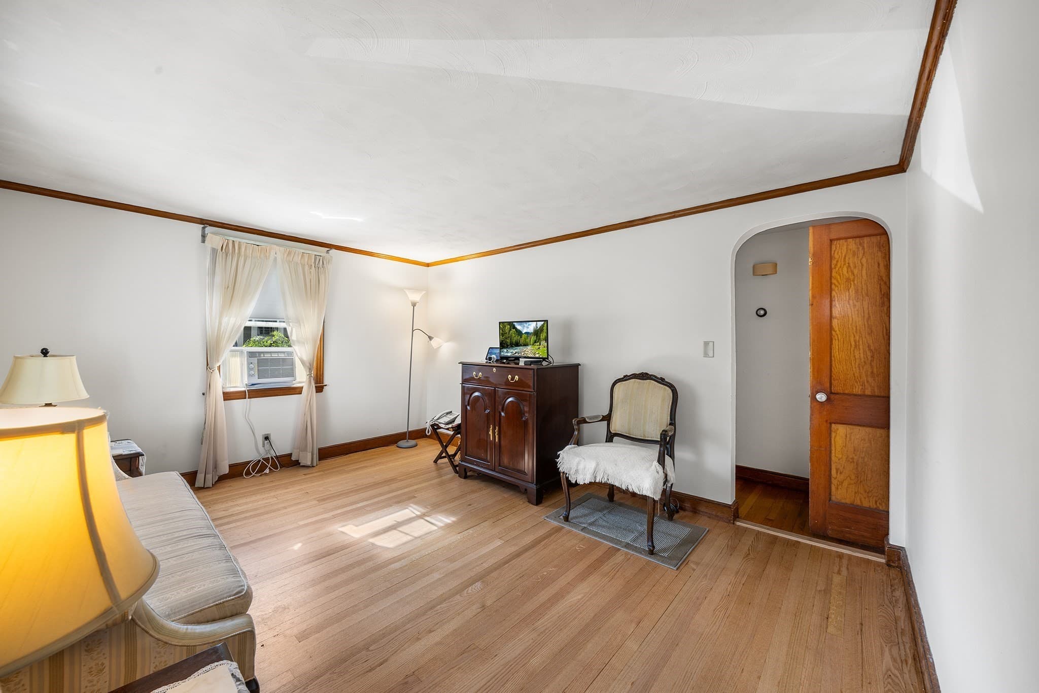 Single Family Residence at 244 Beech Ave, Melrose MA 02176, photo 4 of 22