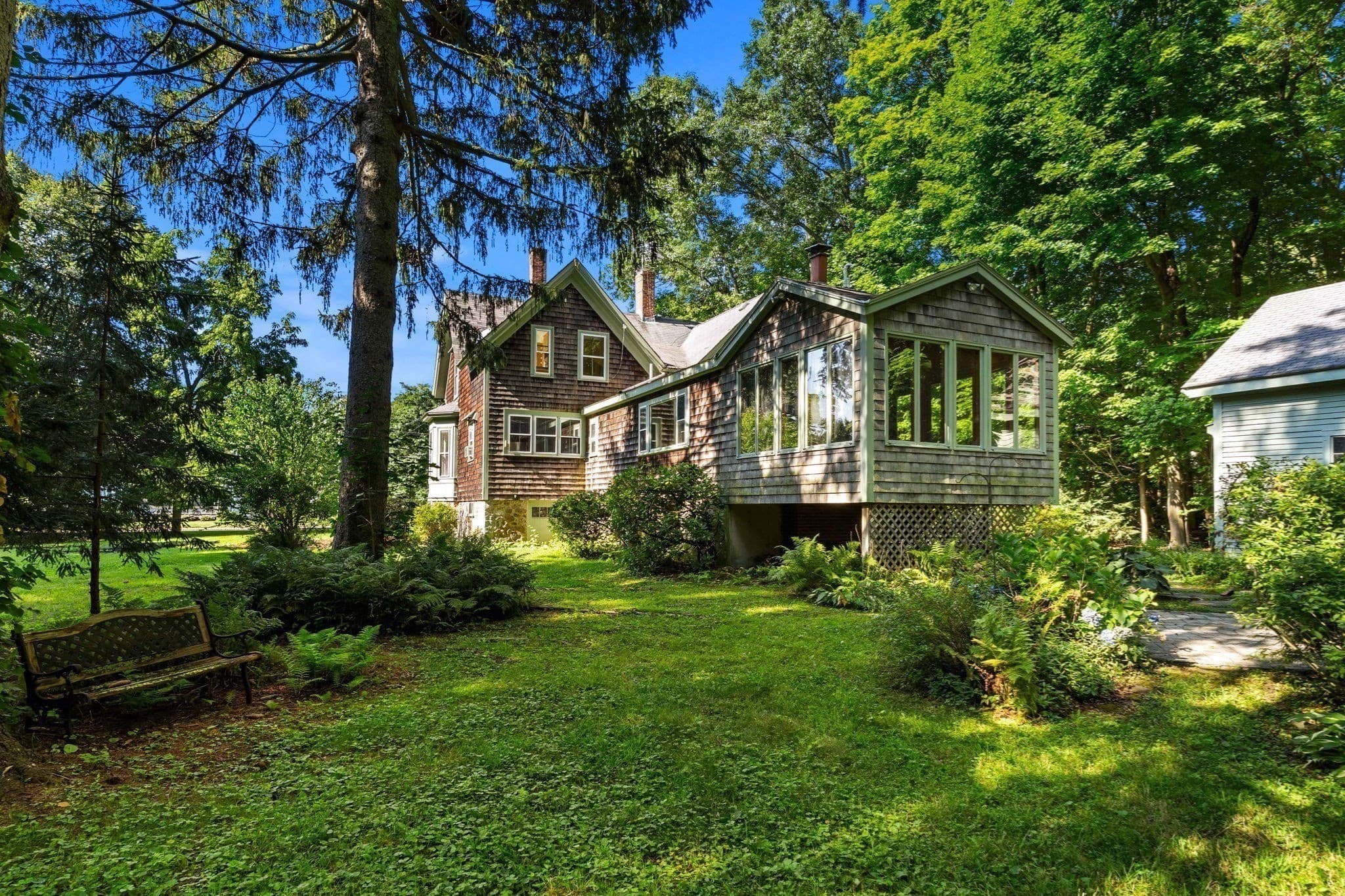 Single Family Residence at 42 Walnut Rd, Hamilton MA 01982, Hamilton, photo 7 of 36