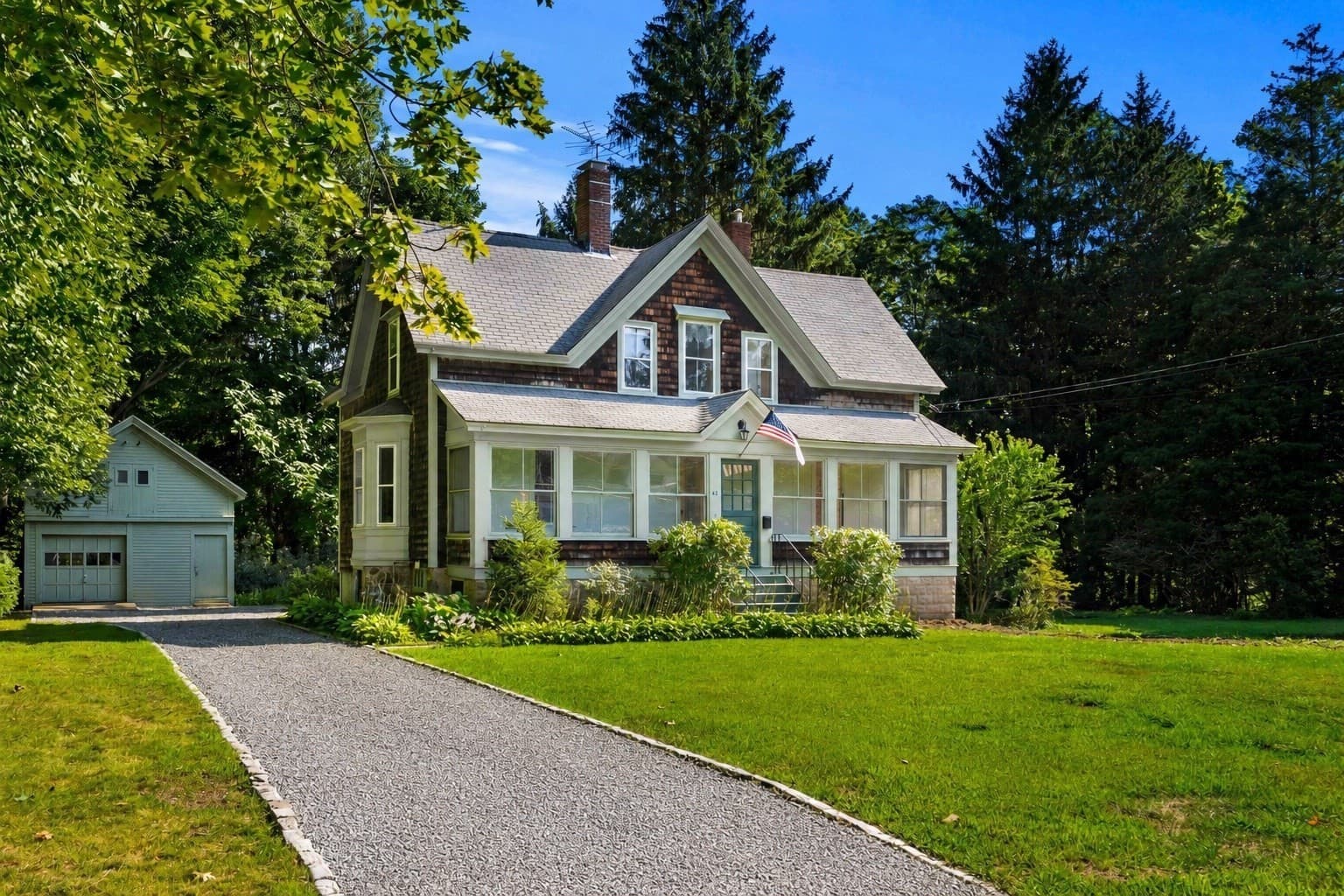 Single Family Residence at 42 Walnut Rd, Hamilton MA 01982, Hamilton, photo 3 of 36
