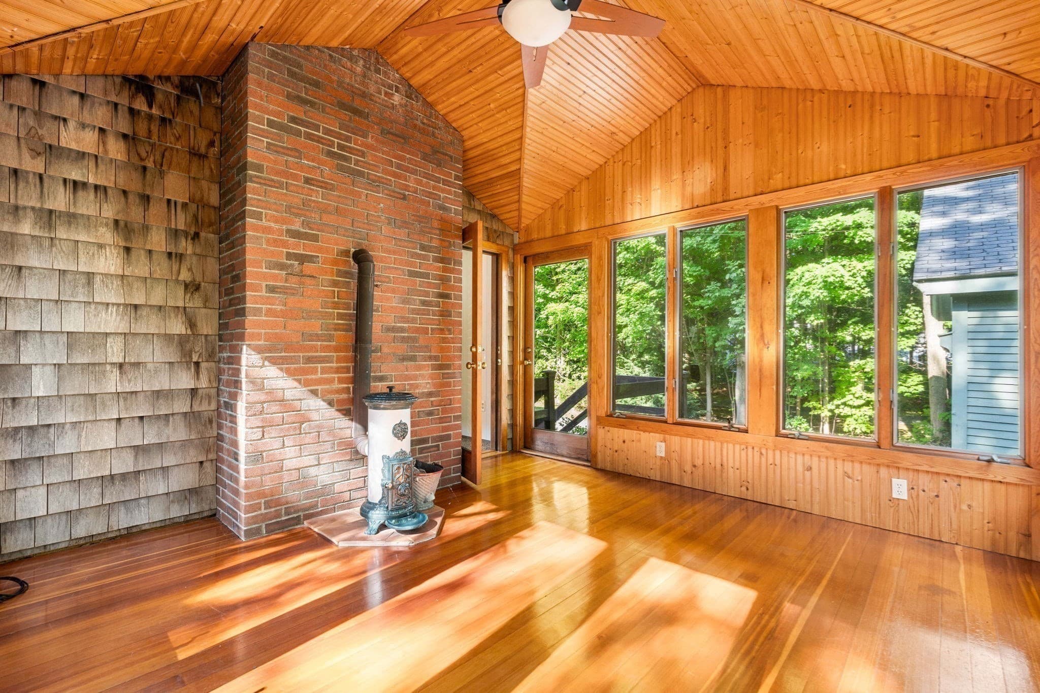 Single Family Residence at 42 Walnut Rd, Hamilton MA 01982, Hamilton, photo 9 of 36