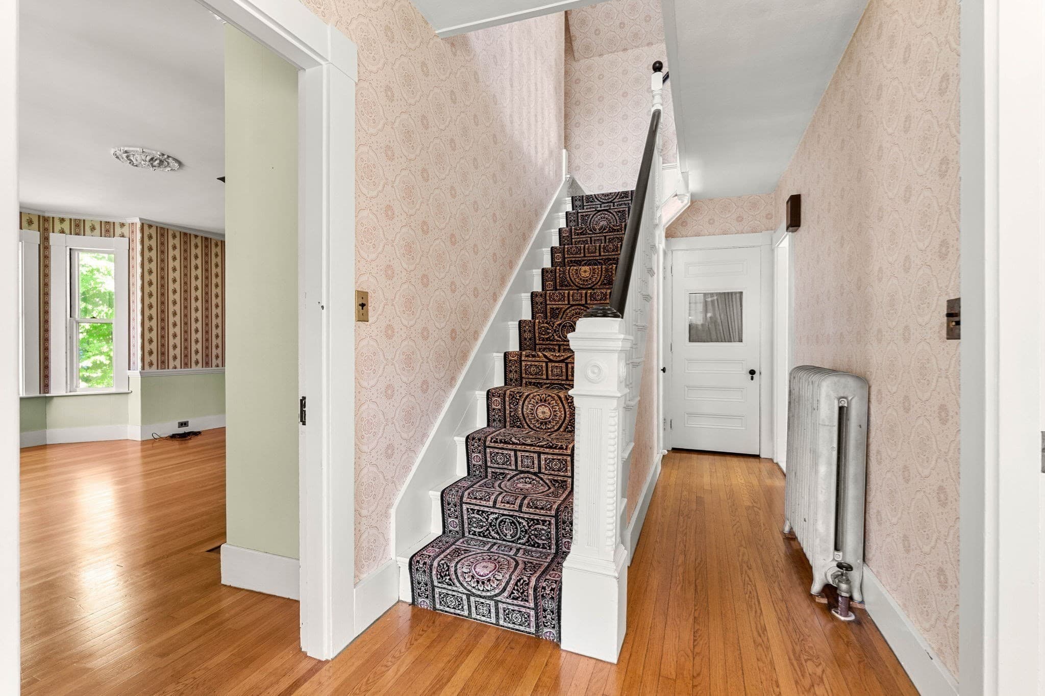 Single Family Residence at 42 Walnut Rd, Hamilton MA 01982, Hamilton, photo 11 of 36