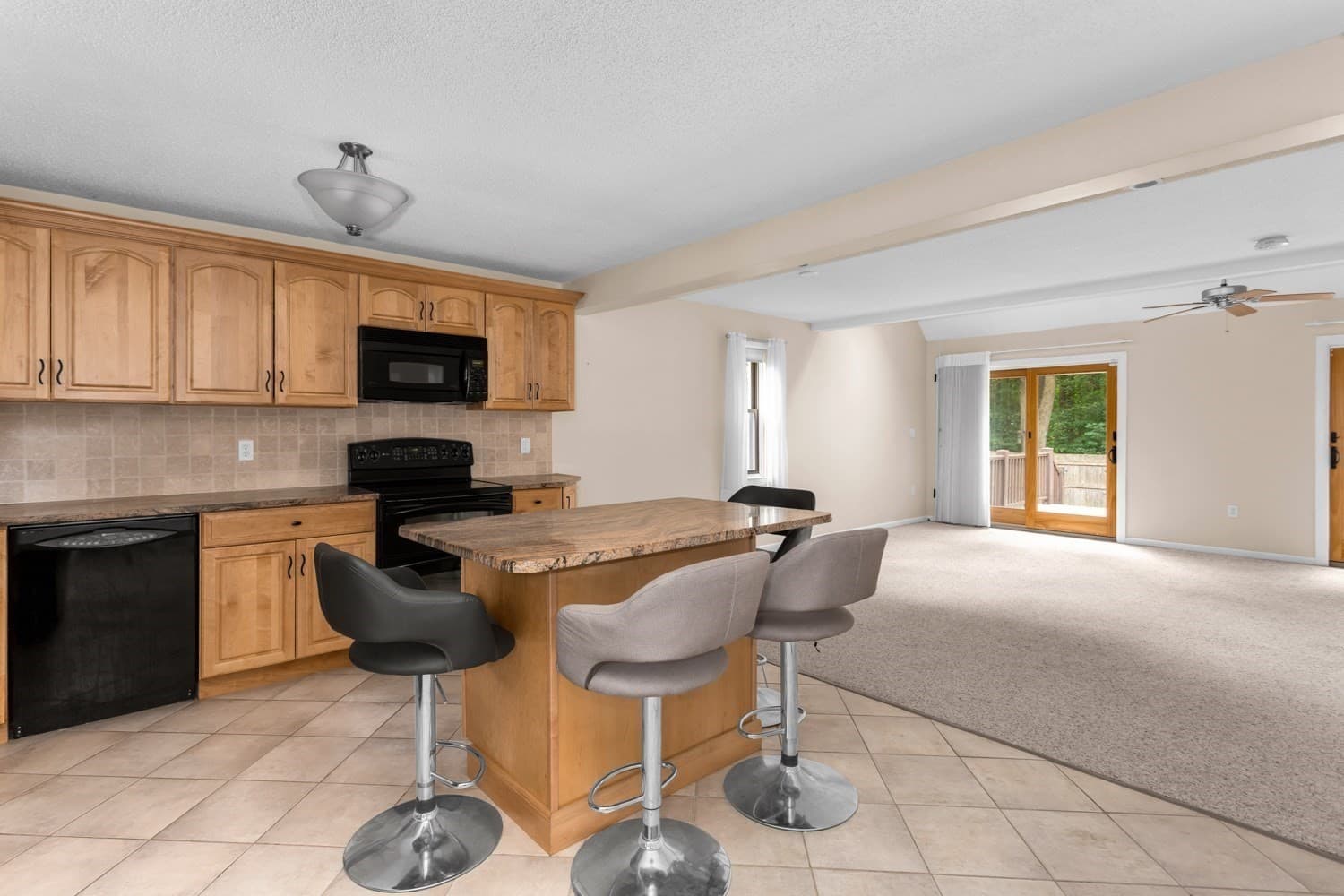 Condominium at 31 Greenwood Village St # 31, Easton MA 02334, Easton, photo 11 of 42