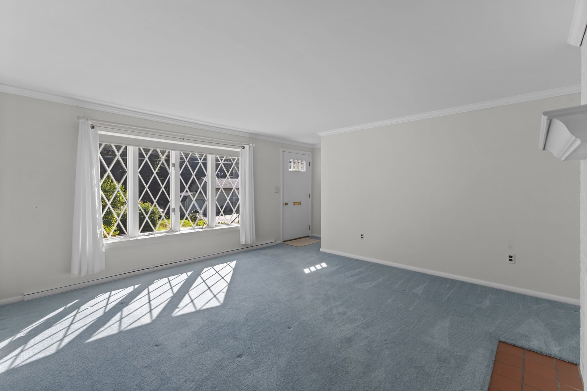Single Family Residence at 48 Washington St, Shrewsbury MA 01545, Shrewsbury, photo 3 of 36