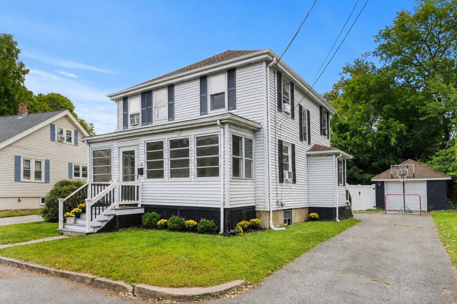 16 Maple Ave, Danvers MA 01923