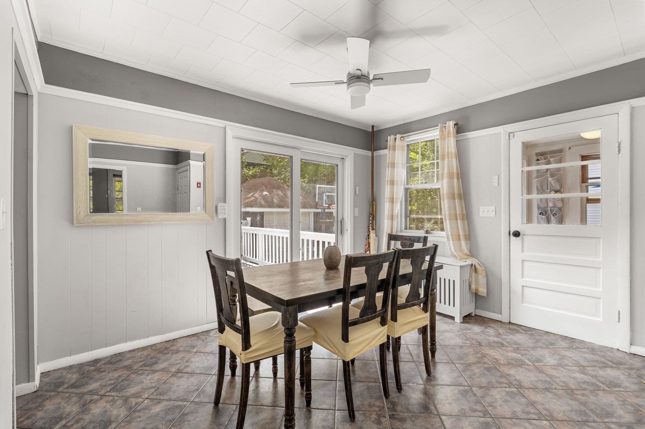 Single Family Residence at 16 Maple Ave, Danvers MA 01923, Danvers, photo 8 of 36