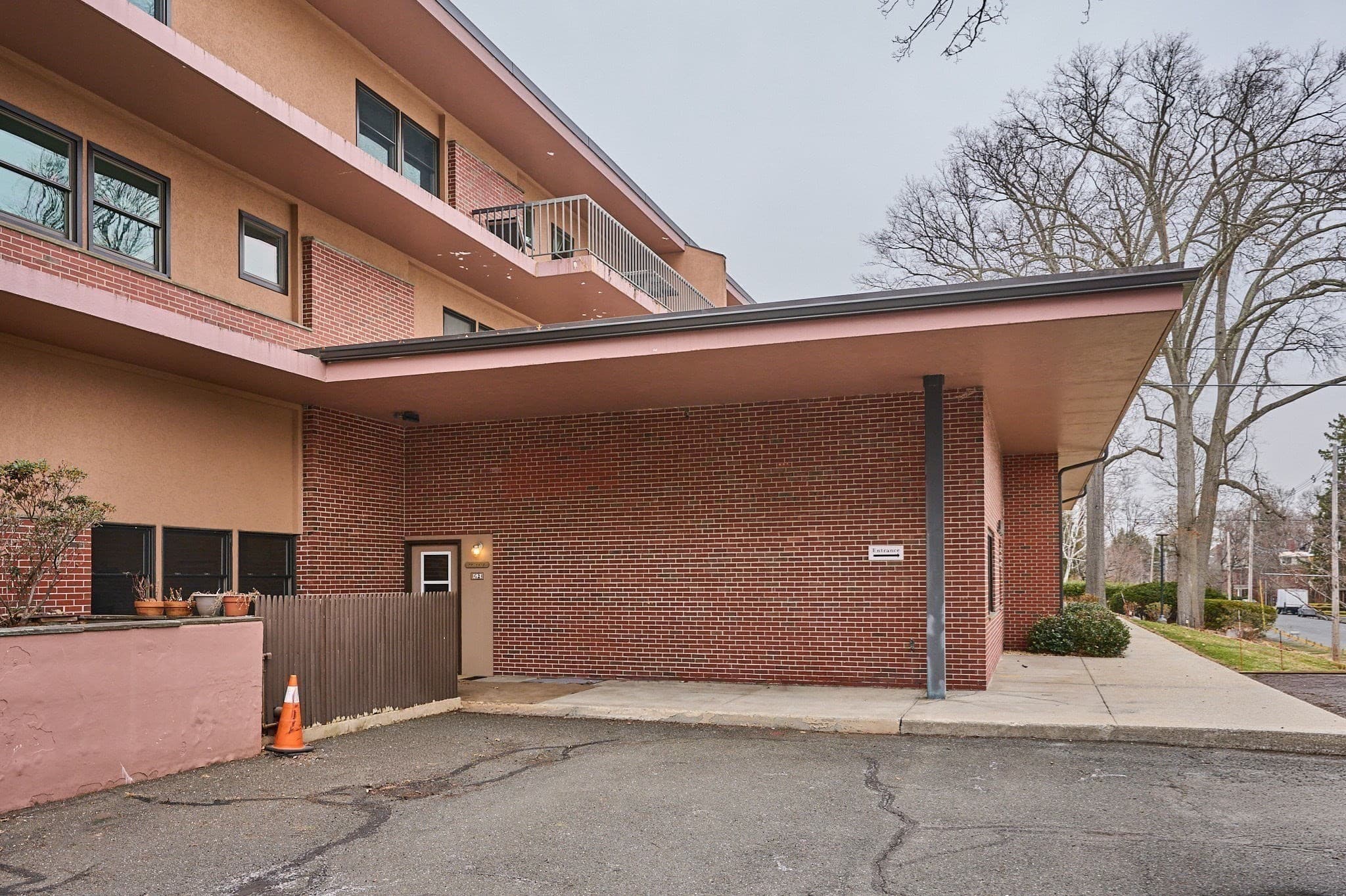 Condominium at 26 Crescent St # G2, Northampton MA 01060, Northampton, photo 22 of 25