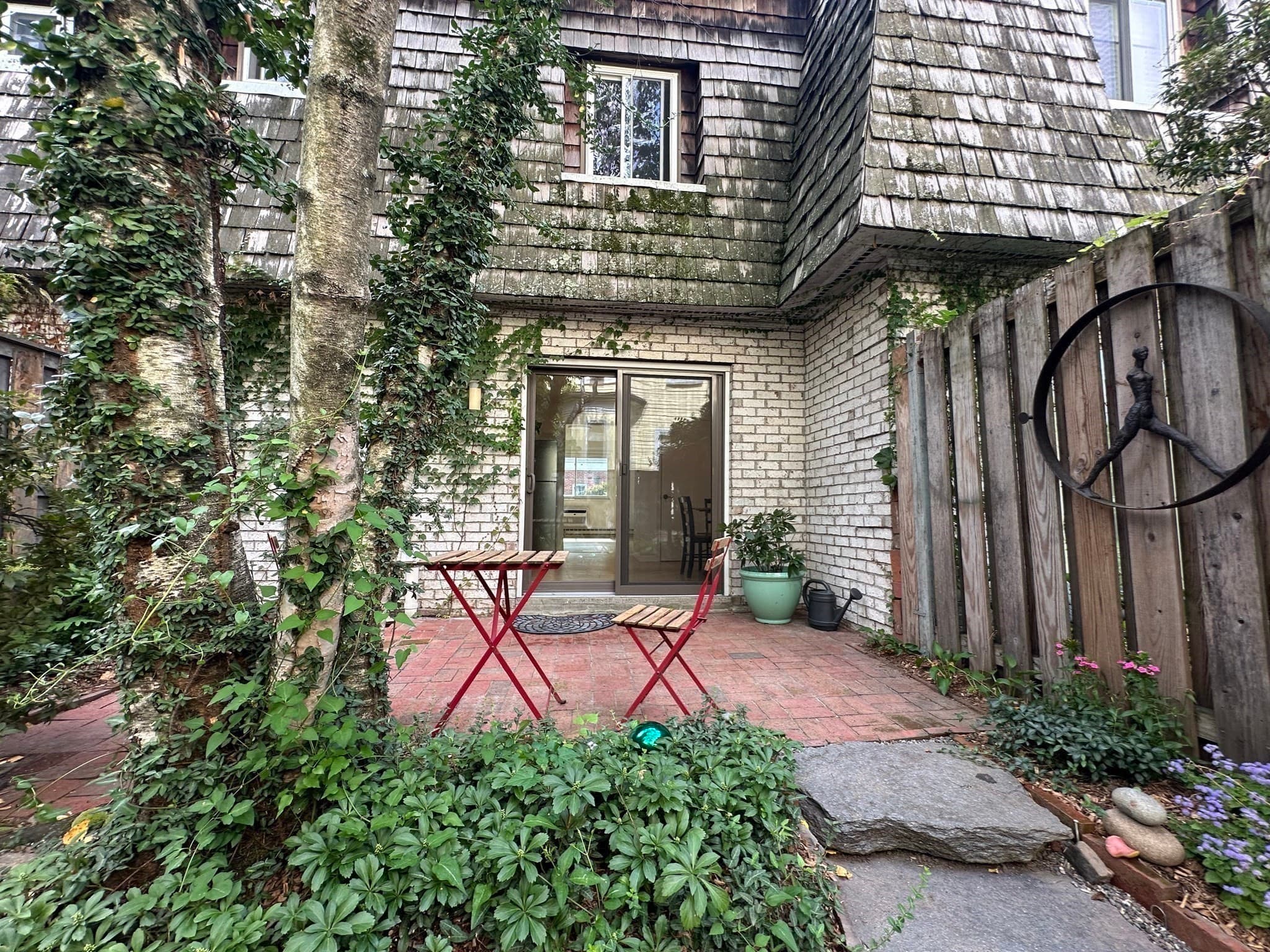 73 Bridge St # 26, Northampton MA 01060