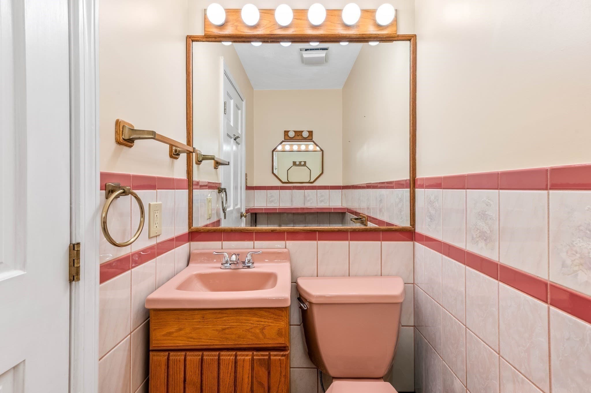 Single Family Residence at 16 Bobolink  Street, Boston MA 02132, Boston, photo 18 of 41