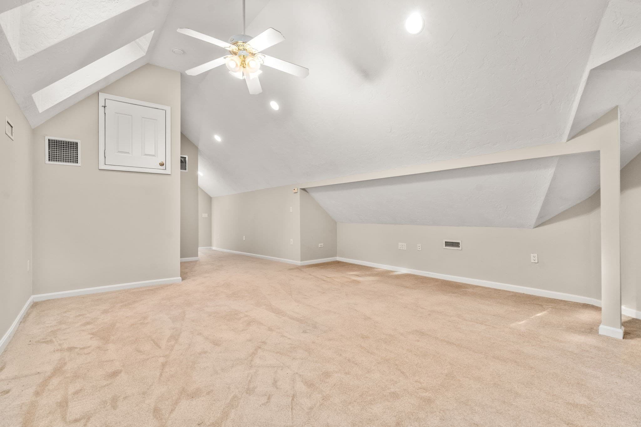 Single Family Residence at 41 George Hill Rd, Grafton MA 01519, Grafton, photo 12 of 29