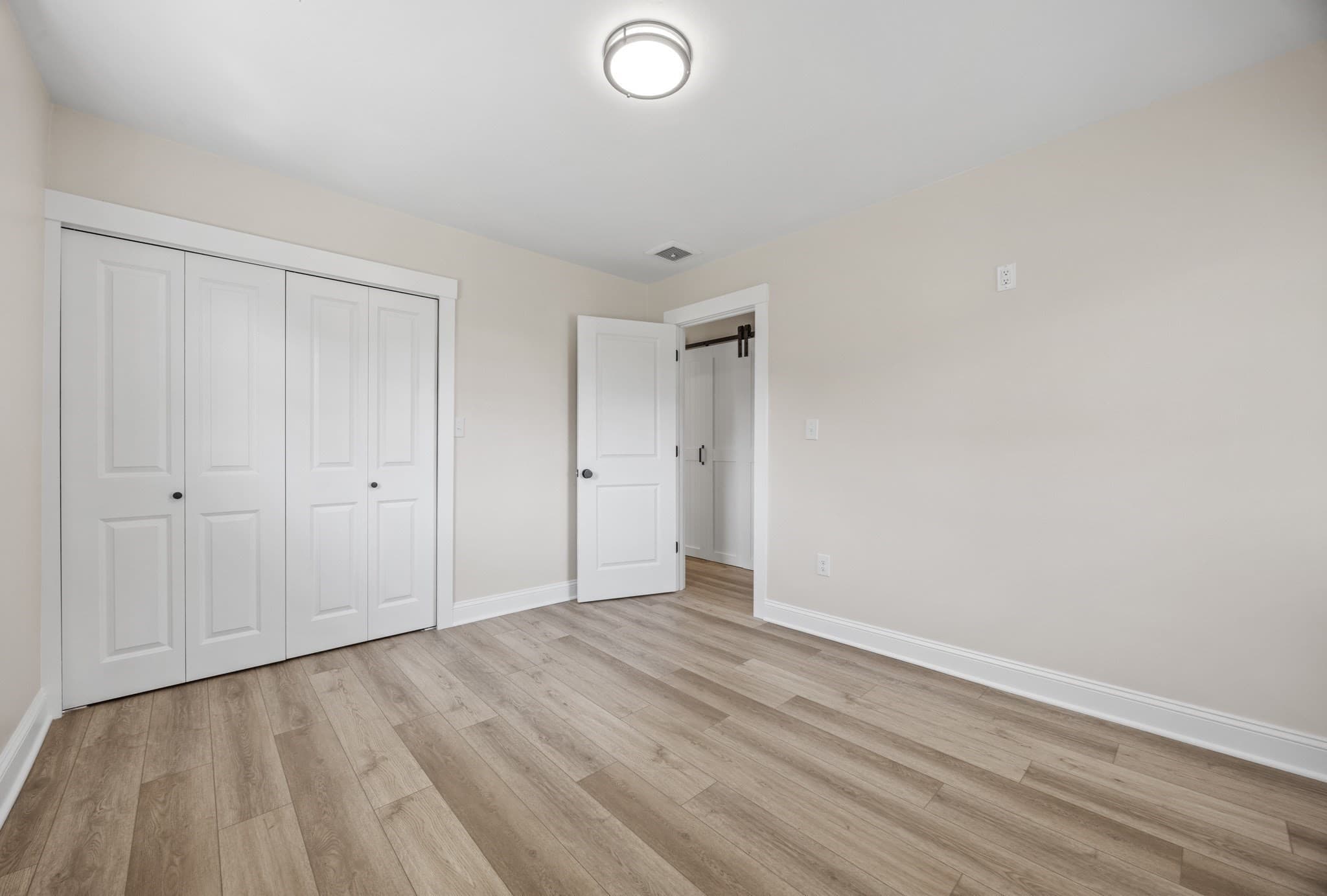 Single Family Residence at 1153 Nantasket Ave, Hull MA 02045, Hull, photo 27 of 40