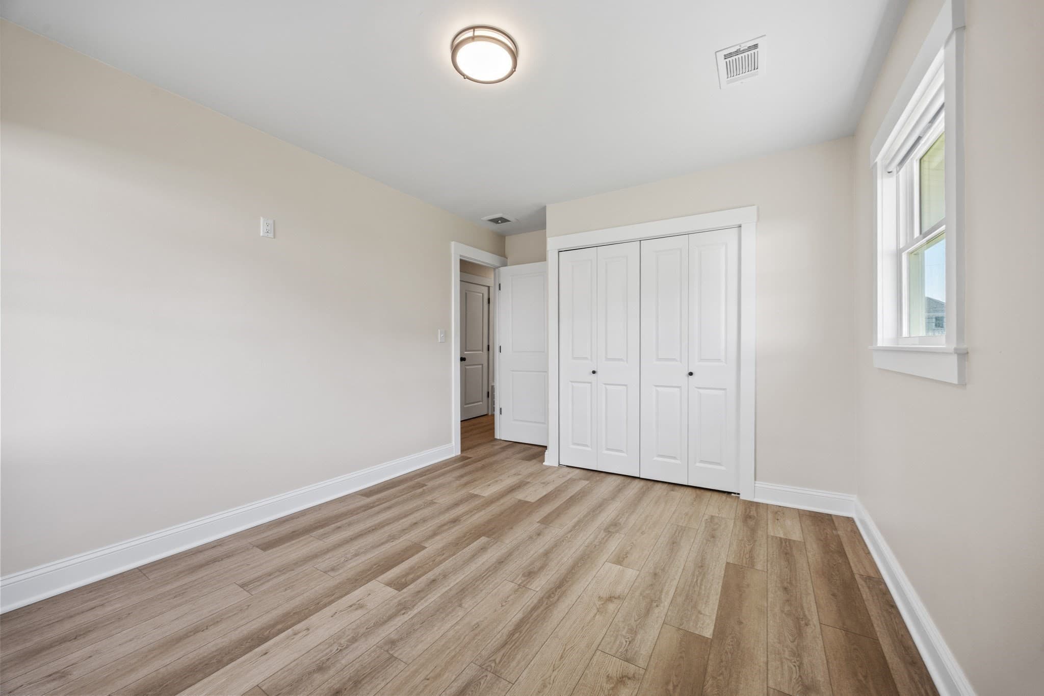 Single Family Residence at 1153 Nantasket Ave, Hull MA 02045, Hull, photo 21 of 40