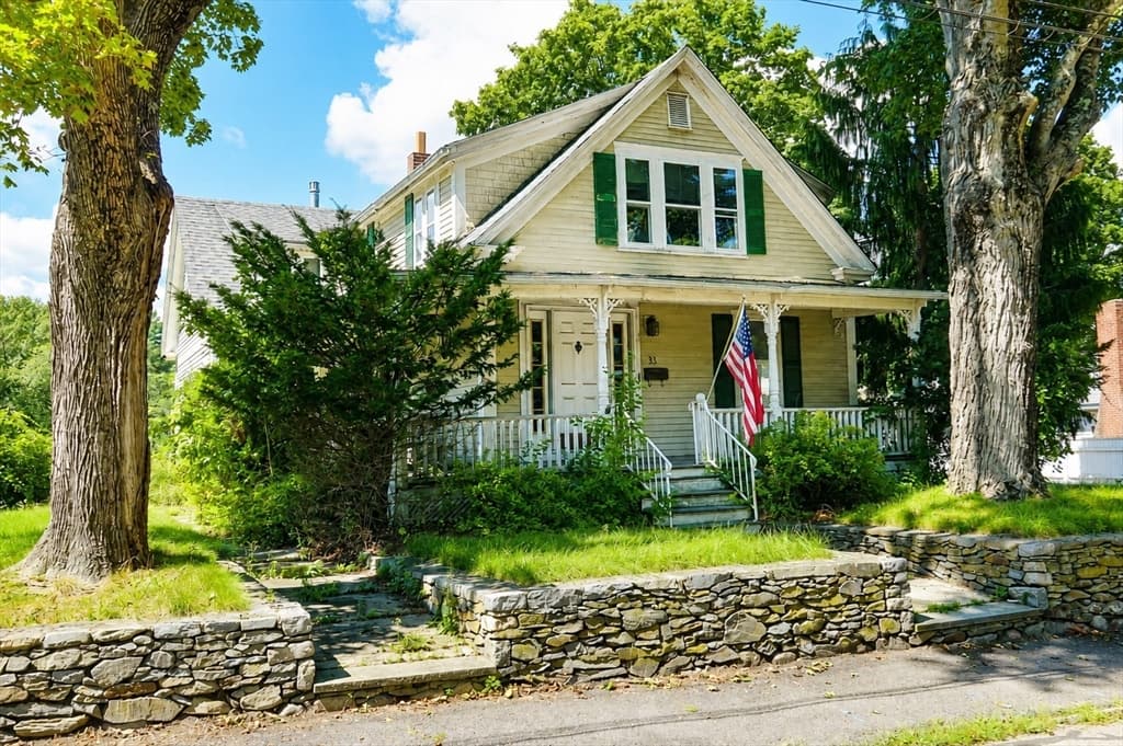 33 Warren Street, Taunton MA 02780