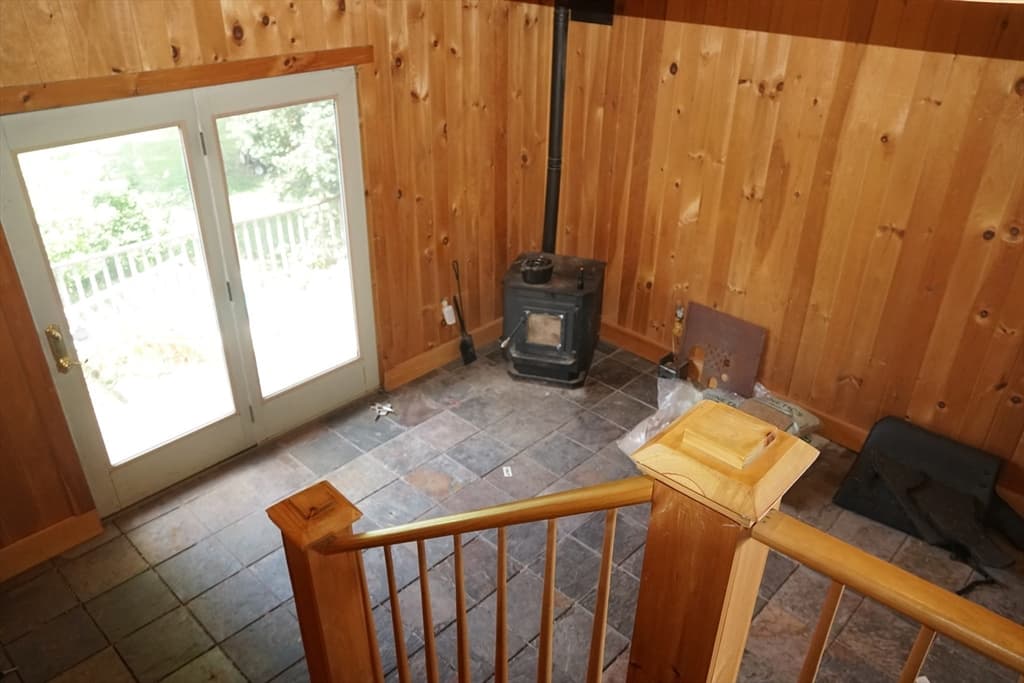 Single Family Residence at 33 Warren Street, Taunton MA 02780, Taunton, photo 9 of 28