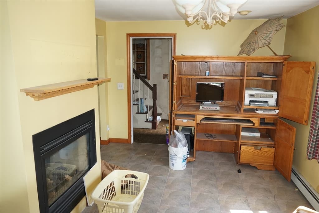 Single Family Residence at 33 Warren Street, Taunton MA 02780, Taunton, photo 11 of 28
