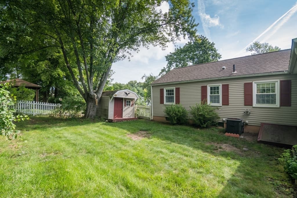Single Family Residence at 98 Circle Dr, West Springfield MA 01089, West Springfield, photo 38 of 42