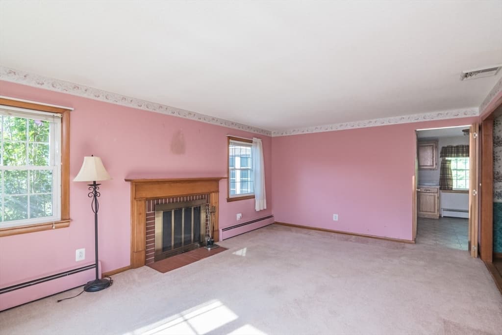 Single Family Residence at 98 Circle Dr, West Springfield MA 01089, West Springfield, photo 15 of 42