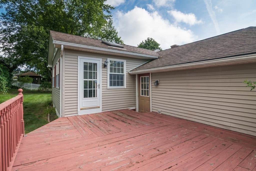 Single Family Residence at 98 Circle Dr, West Springfield MA 01089, West Springfield, photo 35 of 42