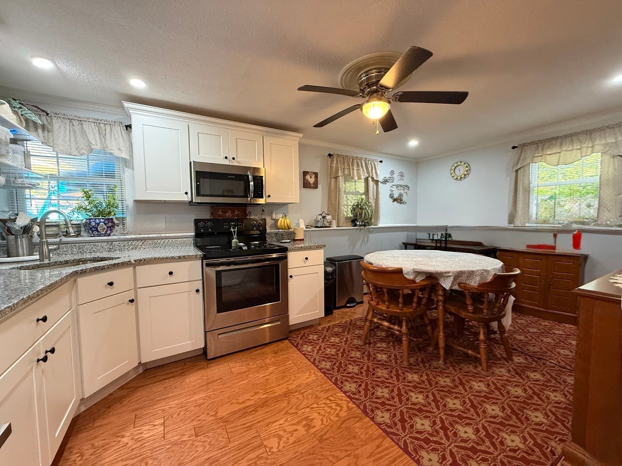 Single Family Residence at 179 Slocum Road, Dartmouth MA 02747, photo 15 of 22