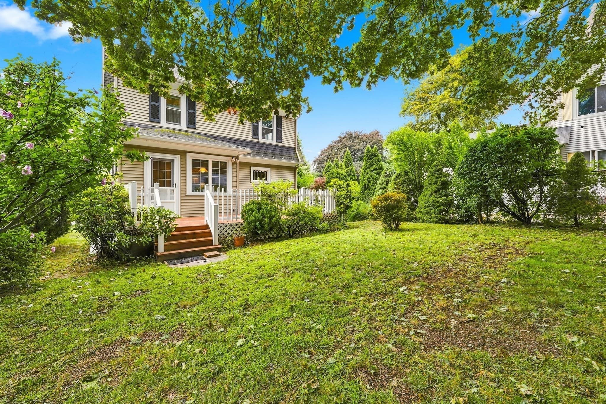 Single Family Residence at 1 Belvidere Ave, Worcester MA 01605, Worcester, photo 26 of 29