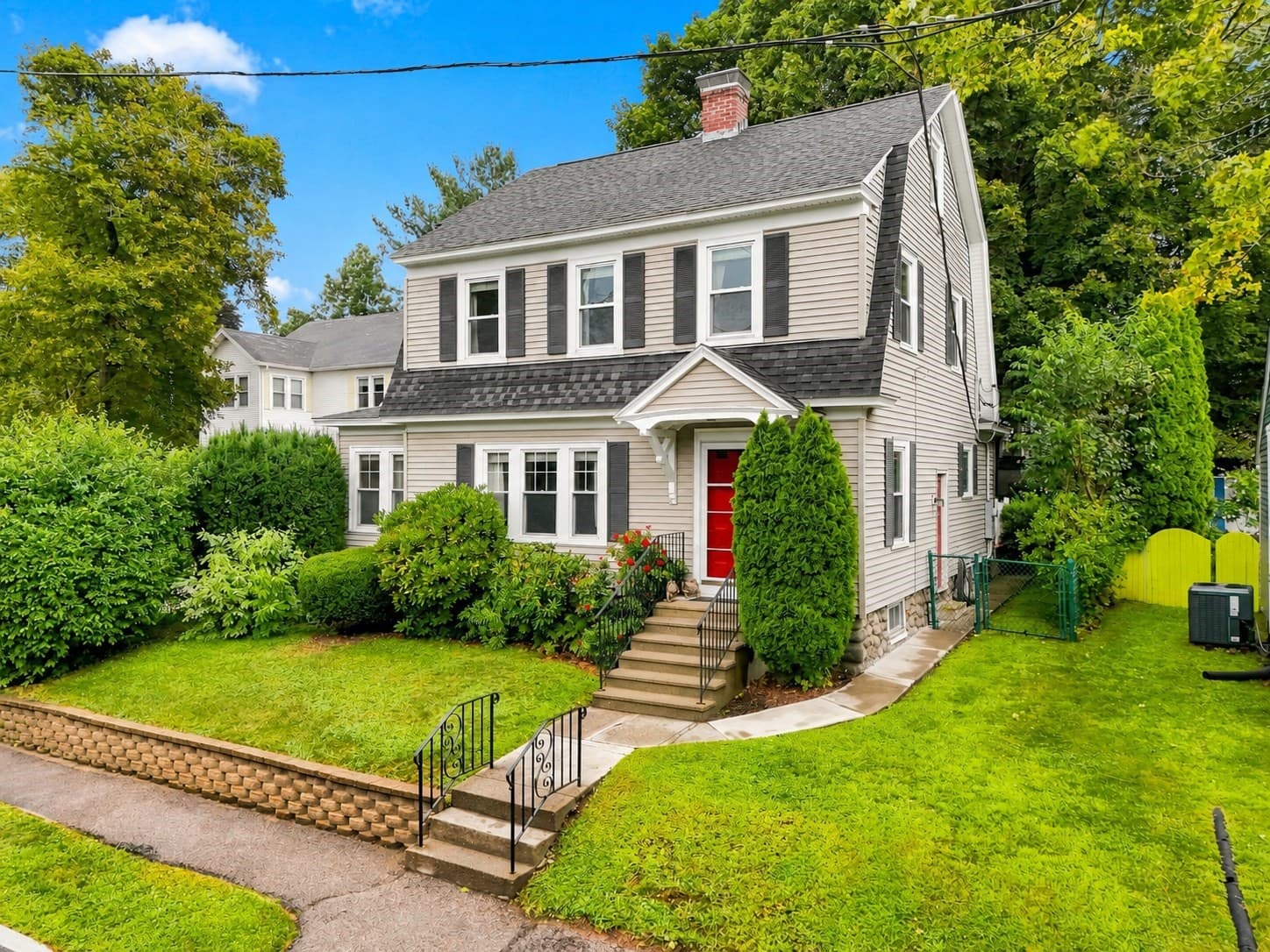 1 Belvidere Ave, Worcester MA 01605