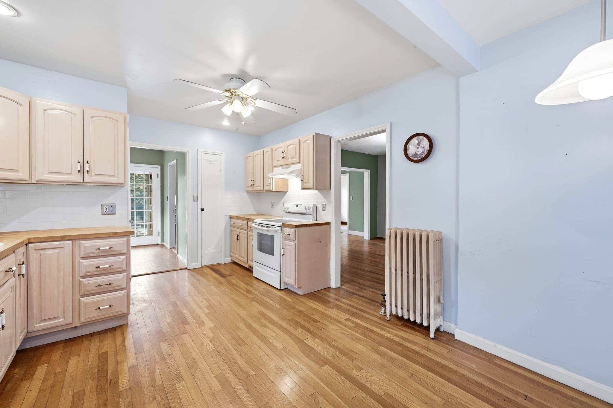 Single Family Residence at 1 Belvidere Ave, Worcester MA 01605, Worcester, photo 5 of 29