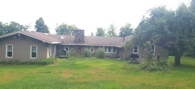 Single Family Residence at 25 North St, Blandford MA 01008, photo 2 of 18