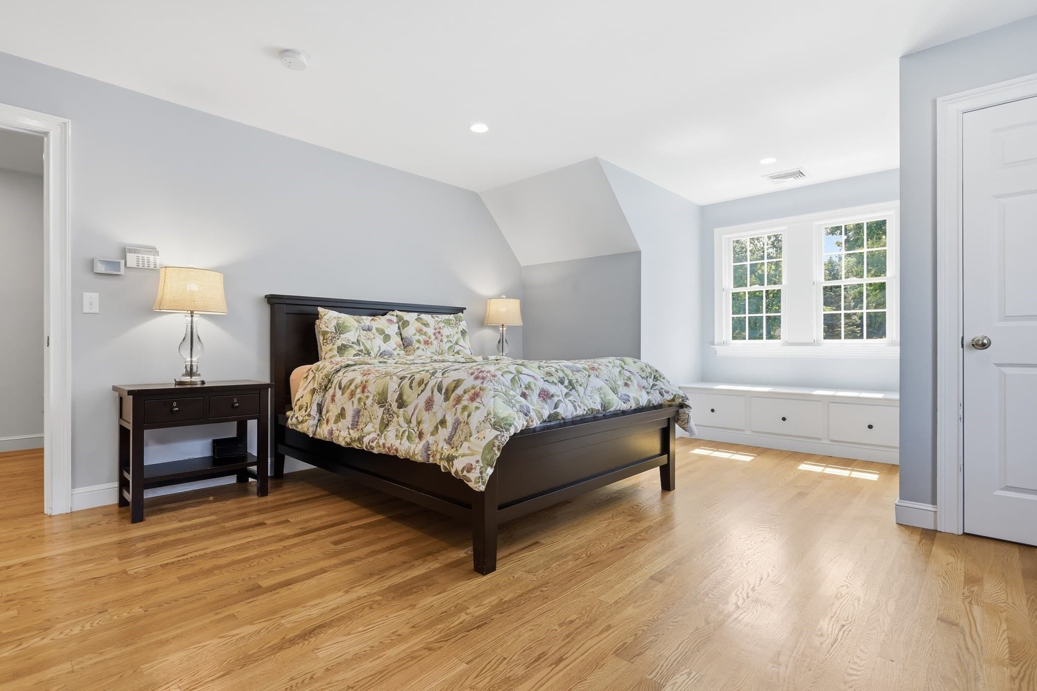 Single Family Residence at 12 Boxwood Lane, Lexington MA 02420, Lexington, photo 12 of 19