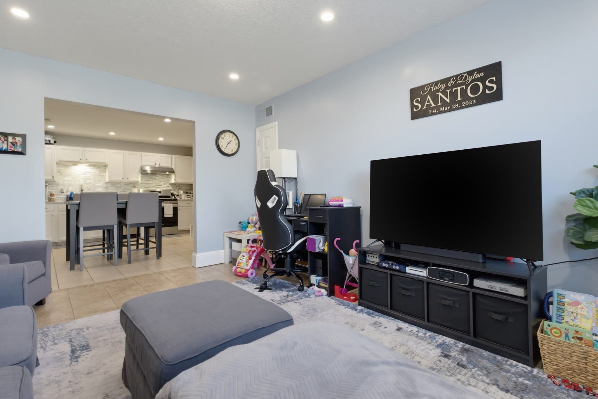 Condominium at 239 Glasgow St # 1, Fall River MA 02721, Fall River, photo 8 of 17