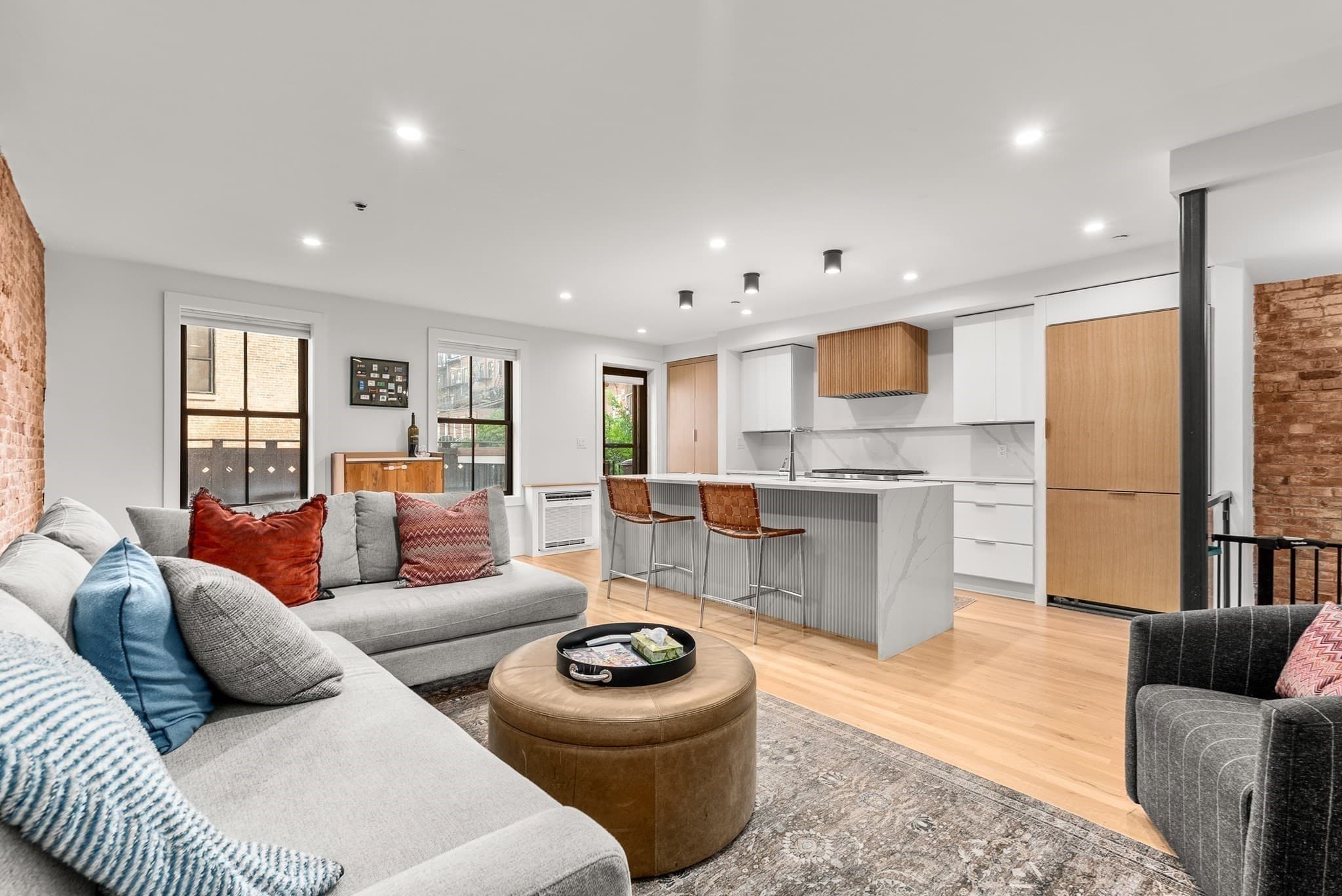 Condominium at 680 Tremont St # 1, Boston MA 02118, photo 2 of 26