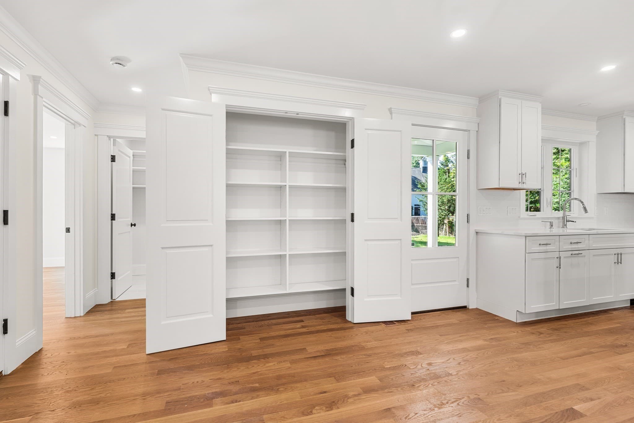Single Family Residence at 10 Harvey Park, Lynnfield MA 01940, Lynnfield, photo 16 of 41