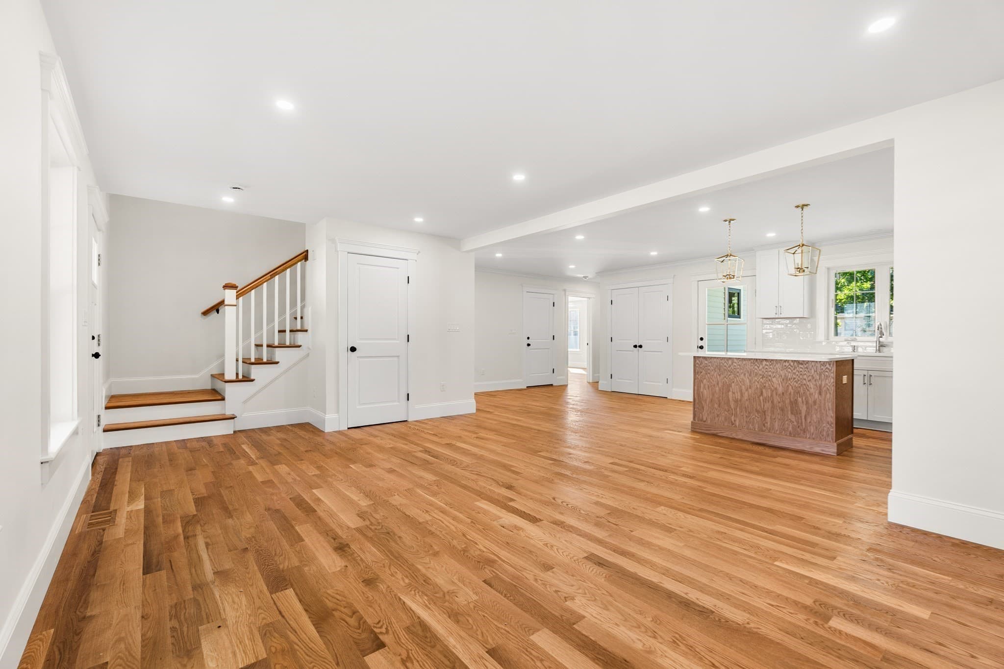 Single Family Residence at 10 Harvey Park, Lynnfield MA 01940, Lynnfield, photo 8 of 41