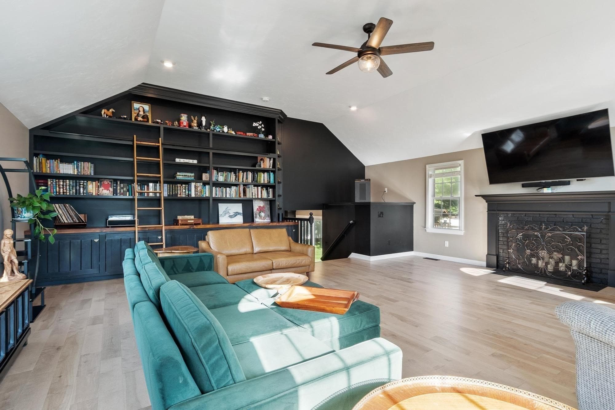 Single Family Residence at 2 Horizon Road, Rutland MA 01543, Rutland, photo 10 of 42