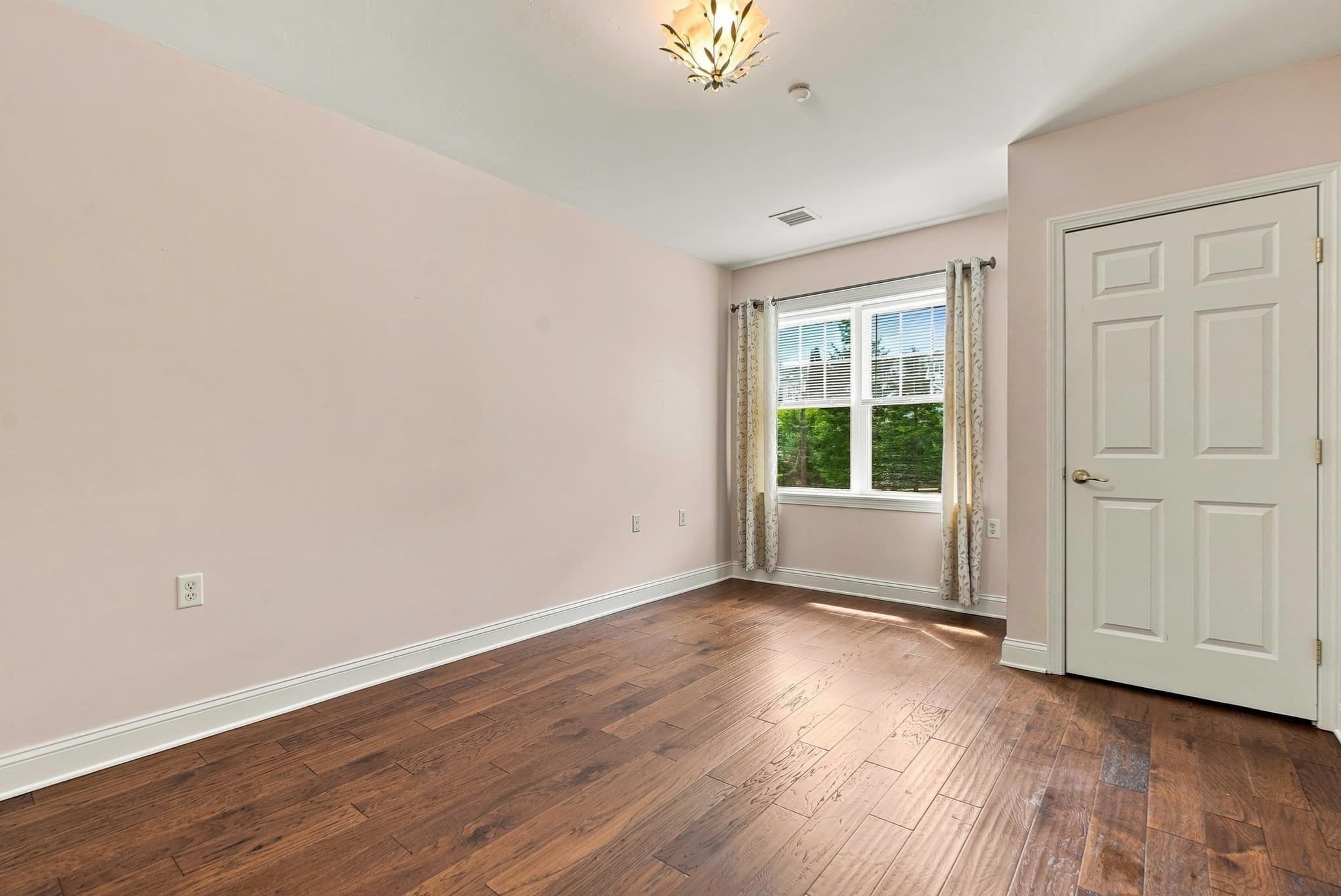 Condominium at 2201 Briarwood Village # 2201, Clinton MA 01510, Clinton, photo 28 of 42