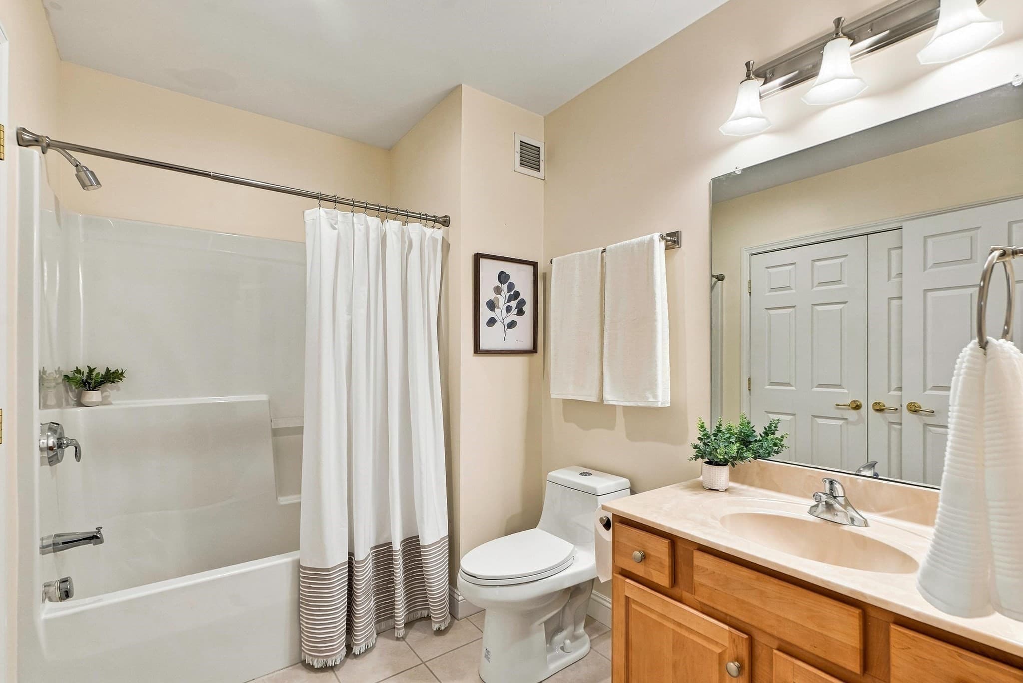 Condominium at 2201 Briarwood Village # 2201, Clinton MA 01510, Clinton, photo 30 of 42