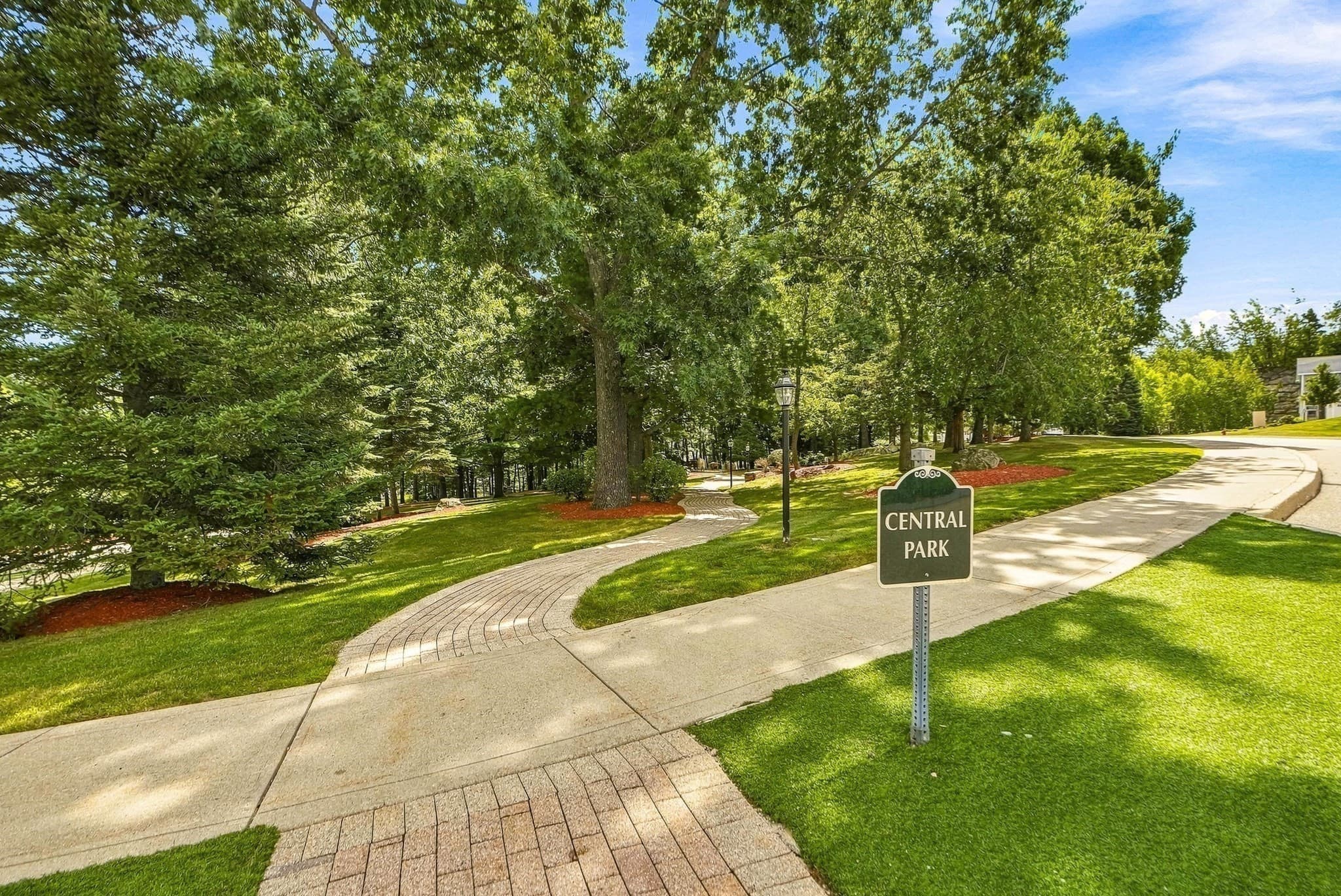 Condominium at 2201 Briarwood Village # 2201, Clinton MA 01510, Clinton, photo 33 of 42