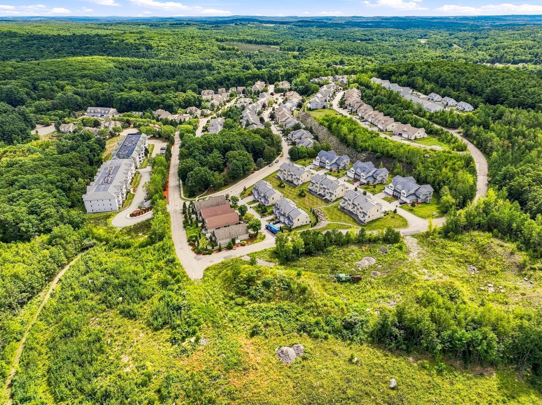 Condominium at 2201 Briarwood Village # 2201, Clinton MA 01510, Clinton, photo 41 of 42