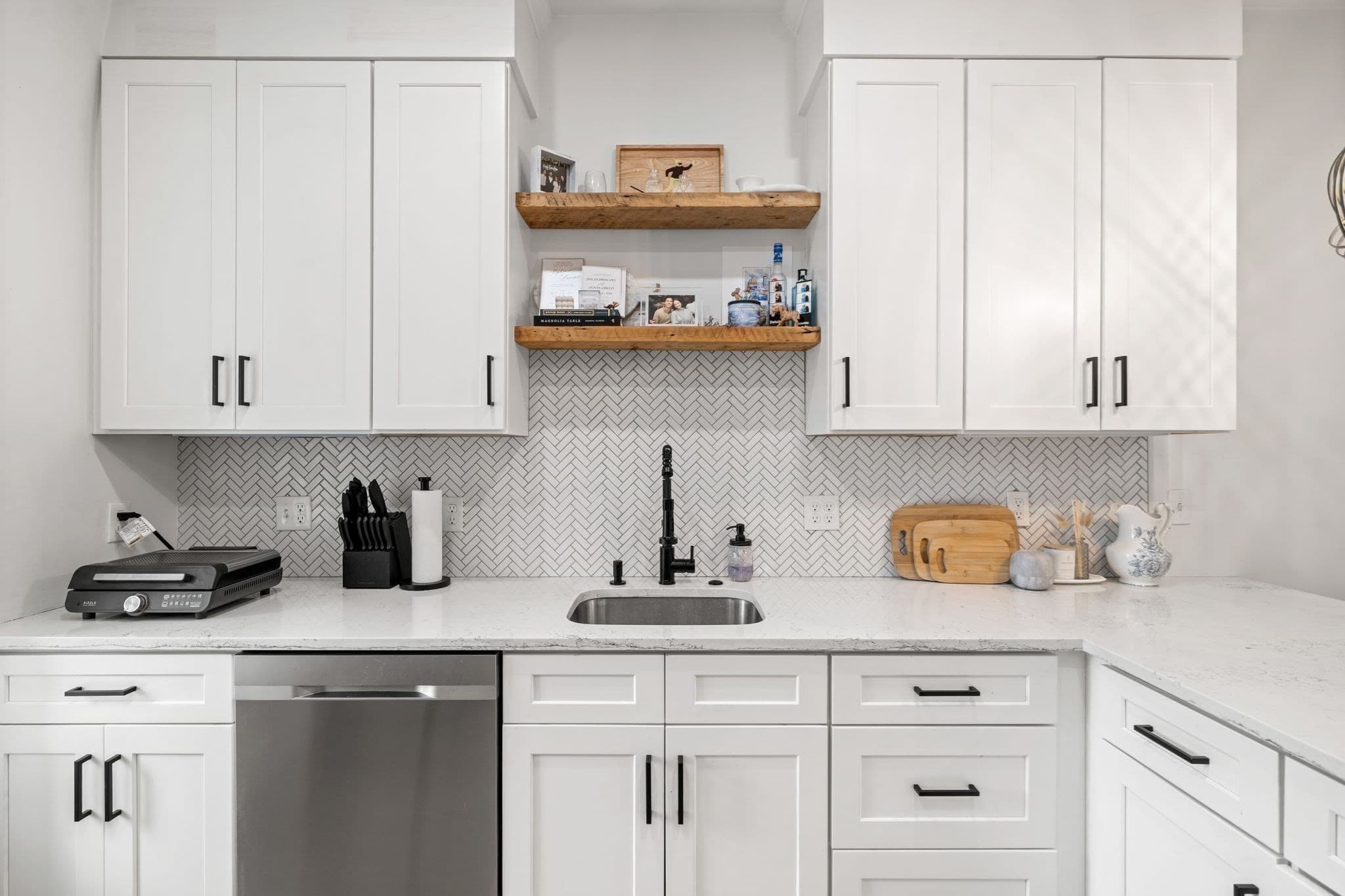 3 Family at 8 Viking St, Boston MA 02127, Boston, photo 21 of 27