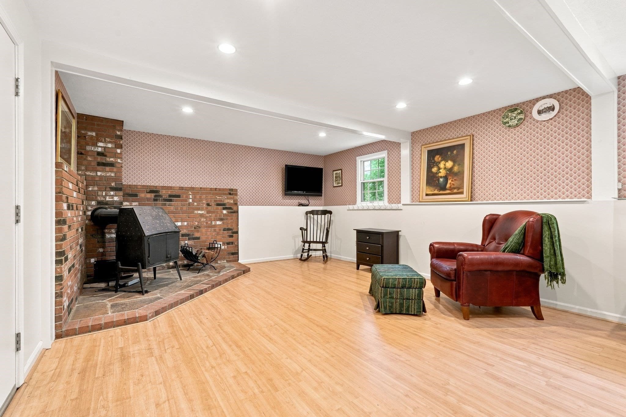 Single Family Residence at 71 Mt Holyoke Drive, Amherst MA 01002, Amherst, photo 27 of 42
