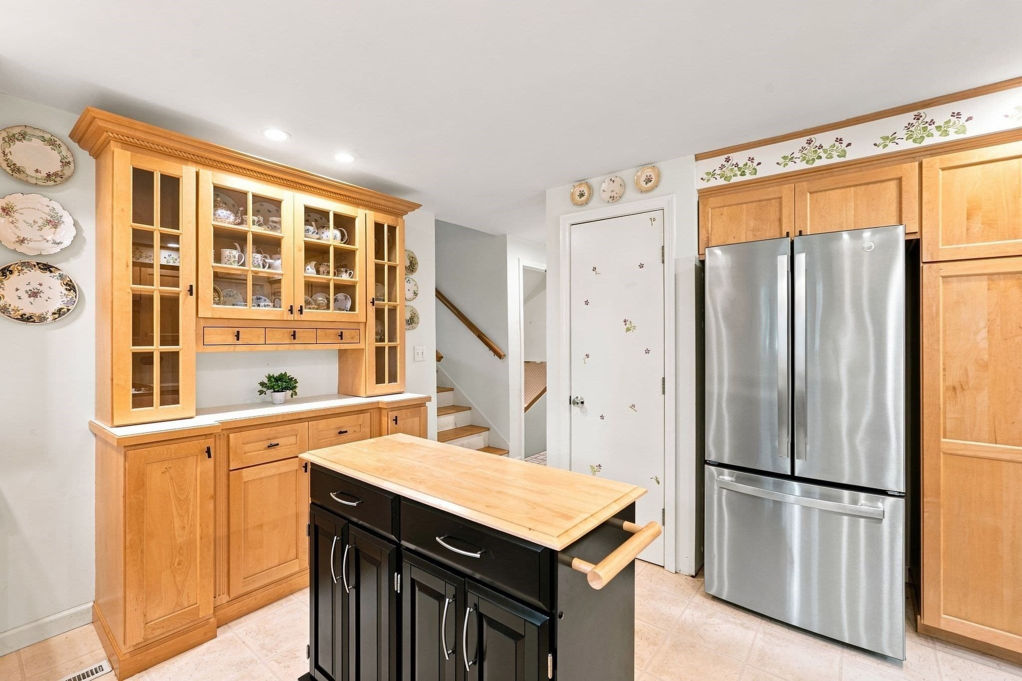 Single Family Residence at 71 Mt Holyoke Drive, Amherst MA 01002, Amherst, photo 13 of 42