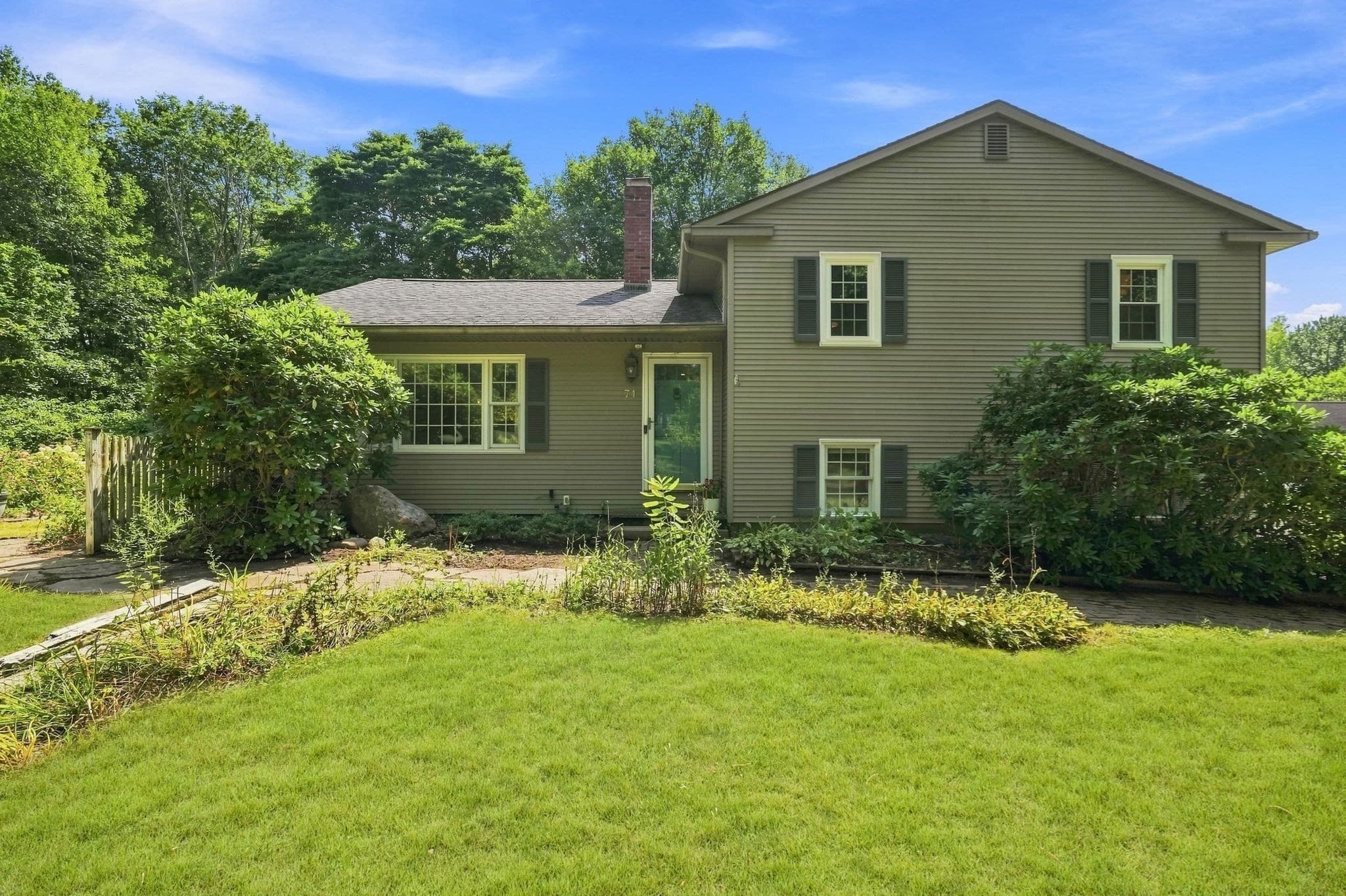 71 Mt Holyoke Drive, Amherst MA 01002
