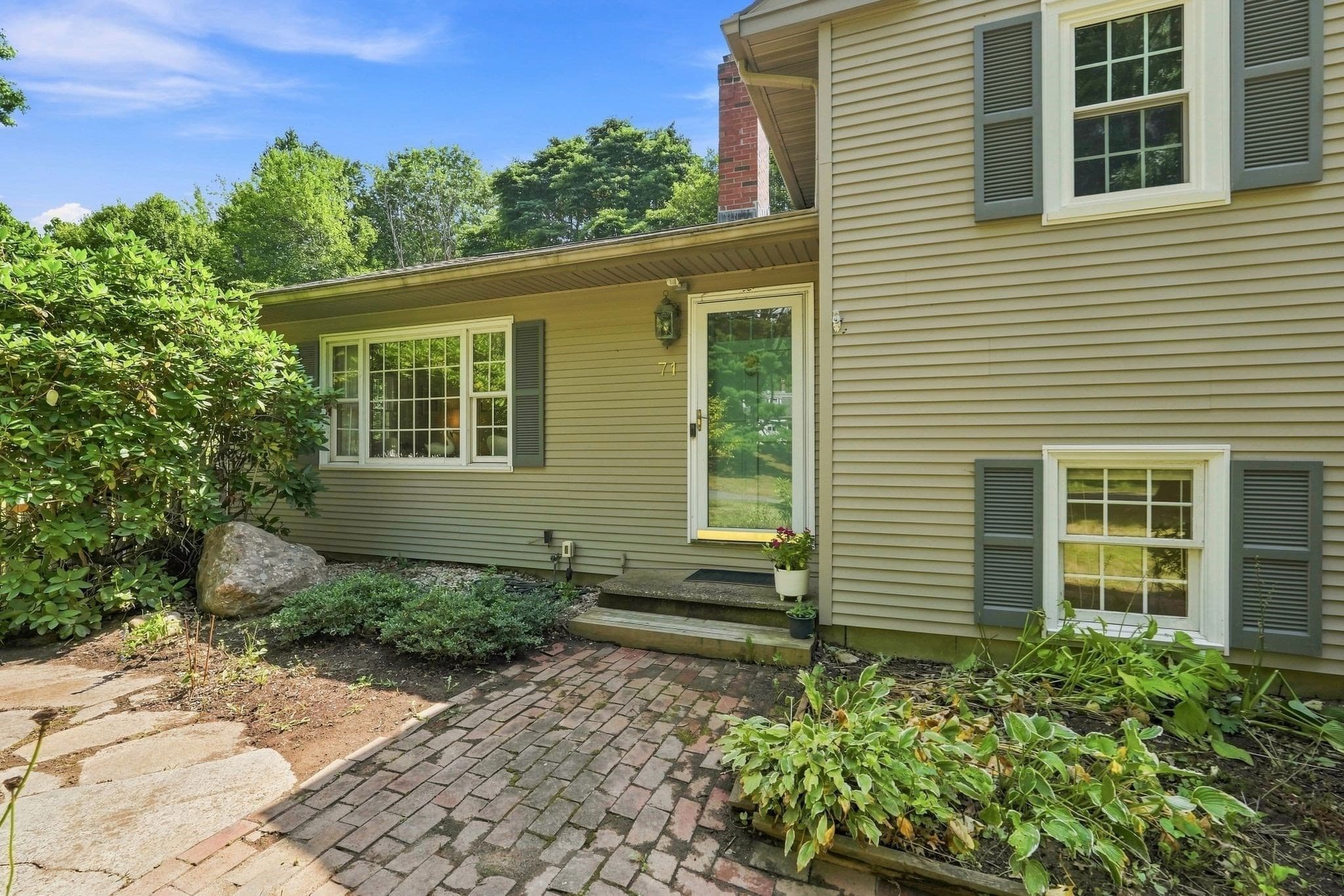 Single Family Residence at 71 Mt Holyoke Drive, Amherst MA 01002, Amherst, photo 4 of 42