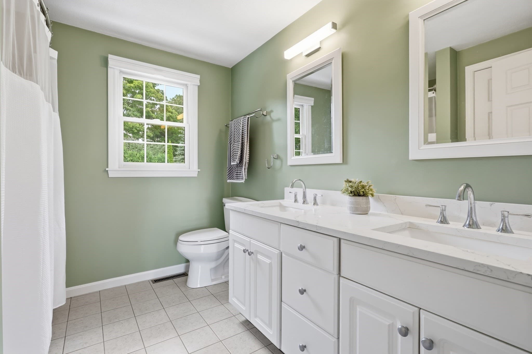 Single Family Residence at 44 Raffaele Drive, Waltham MA 02452, Waltham, photo 23 of 30